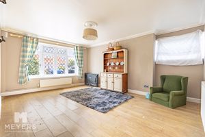 Lounge- click for photo gallery